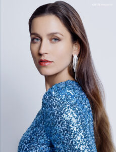 Model: Mira Bimperling | Agency: East West Models | Wardrobe Stylist: Styled.by.j | Title: The variety of blue | Published by: GMARO Magazine | Fashion Shooting | Location: Neuss, Germany