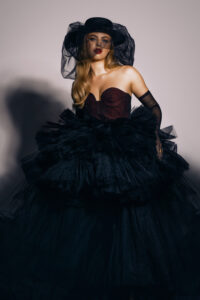 Model: Diana Schalagan | Agency: Louisa Models | Wardrobe Stylist: Gergana Reinhold | Make-Up Artist and Hairstylist: Kolomiiets Yeva | Photography Assistant: Levin Lee | Fashion Shooting | Location: Cologne, Germany